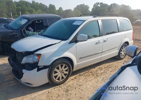 2016 Chrysler Town & Country Touring from USA, damaged, VIN 2C4RC1BG8GR148654